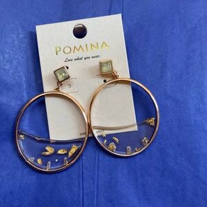 Pomina Gold Hoop Earrings with Clear Resin and Gold Flakes